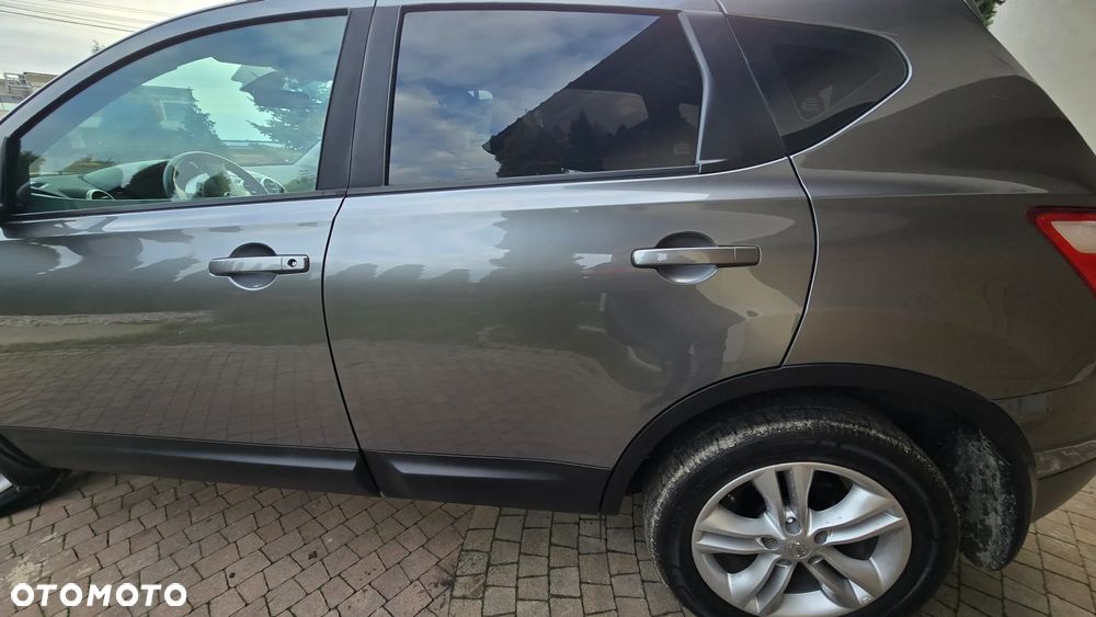 Nissan Qashqai - 23