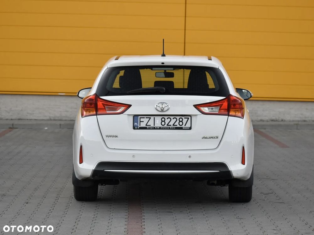 Toyota Auris 1.4 D-4D Active - 11