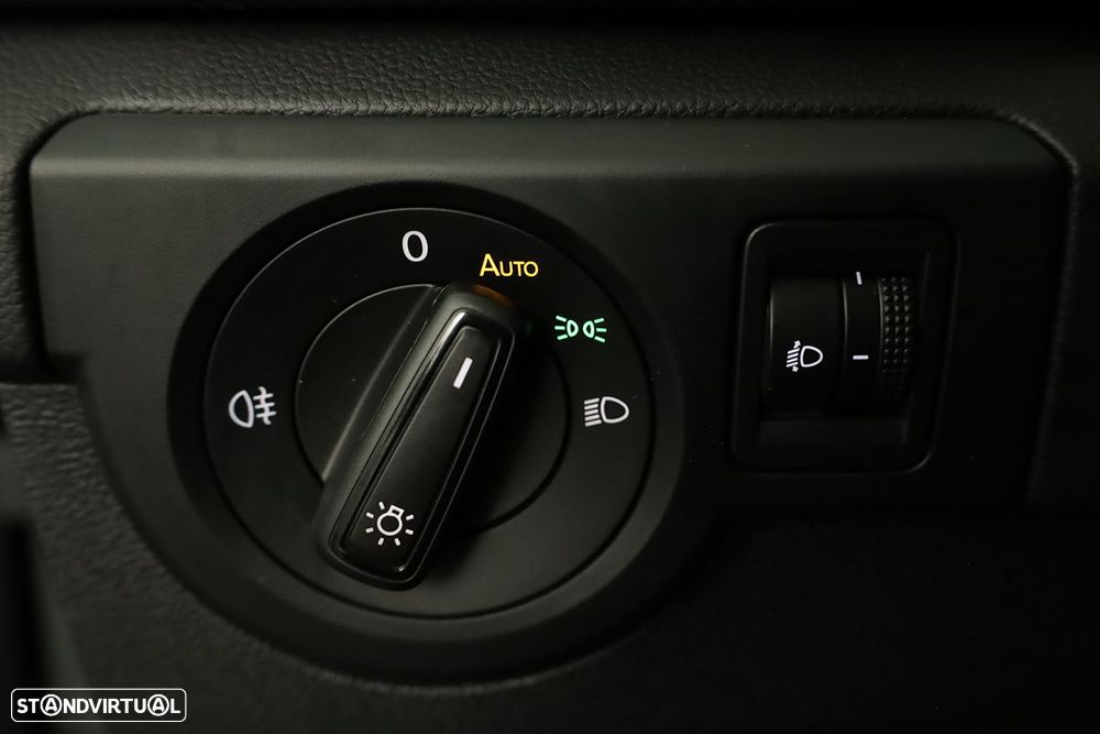 VW T-Cross 1.0 TSI Urban - 18