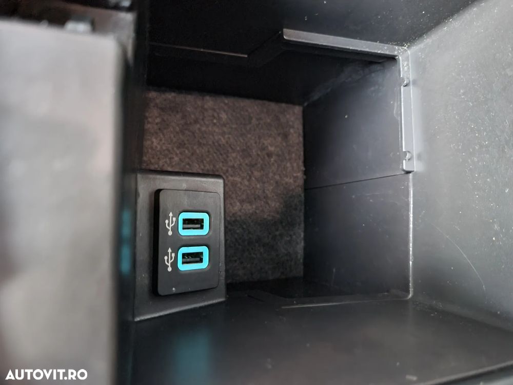 Ford Kuga 1.5 TDCi 2WD Trend - 19