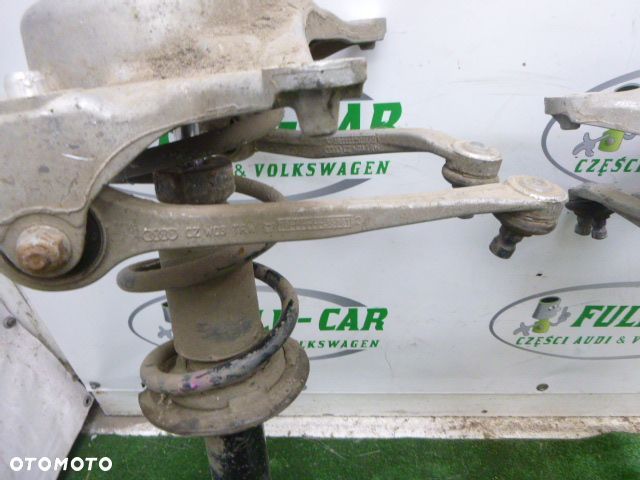 AUDI A4 B8 A5 WAHACZ LEWY PRZÓD GÓRNY AUDI A4 8K 8K0 8K0505A