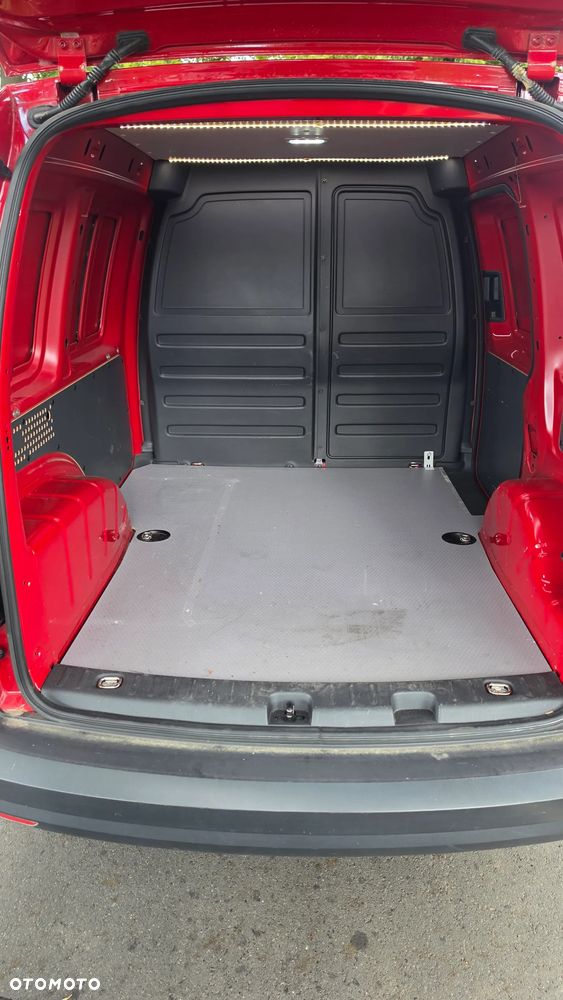 Volkswagen Caddy - 5