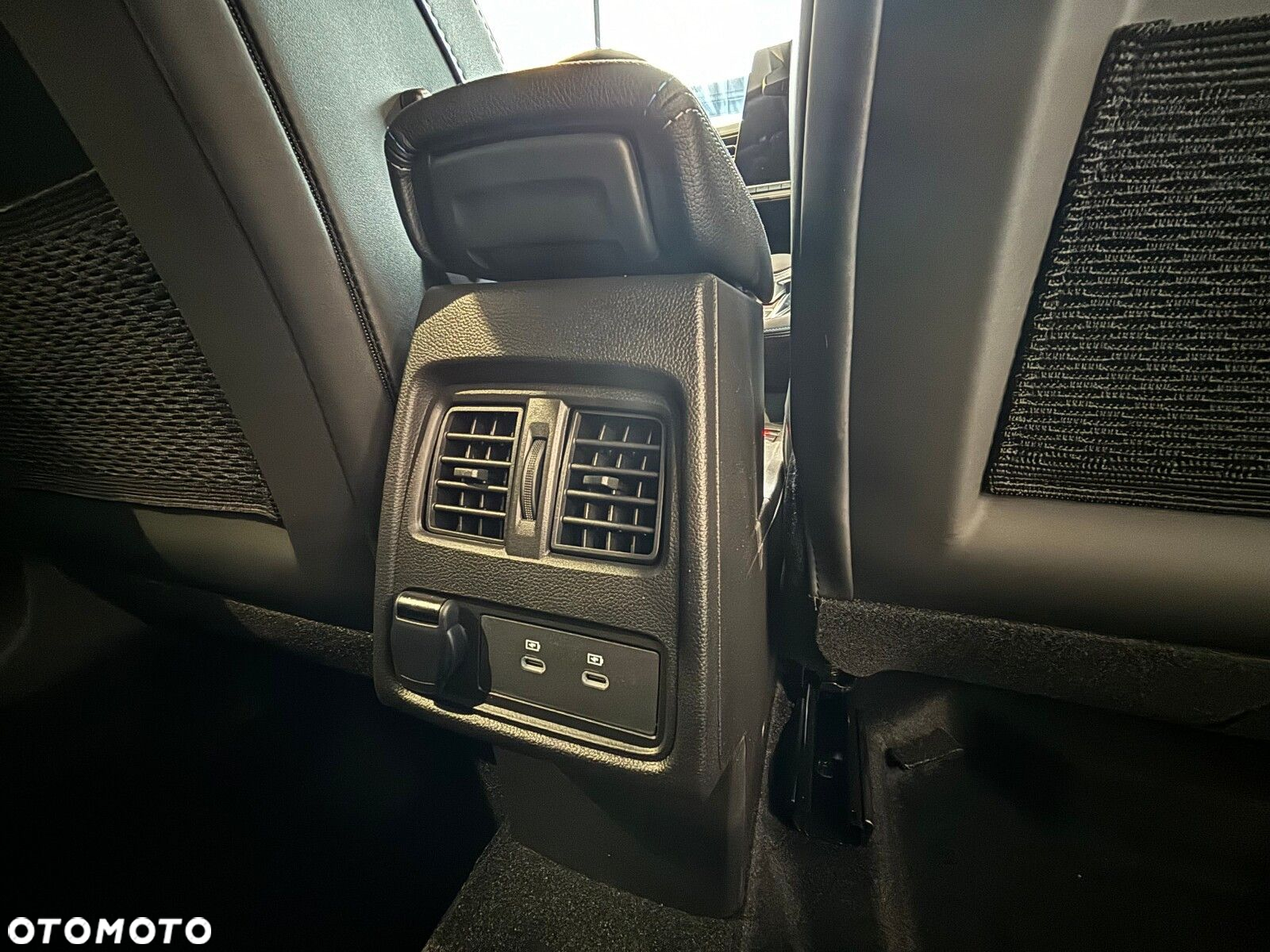 Renault Captur - 16