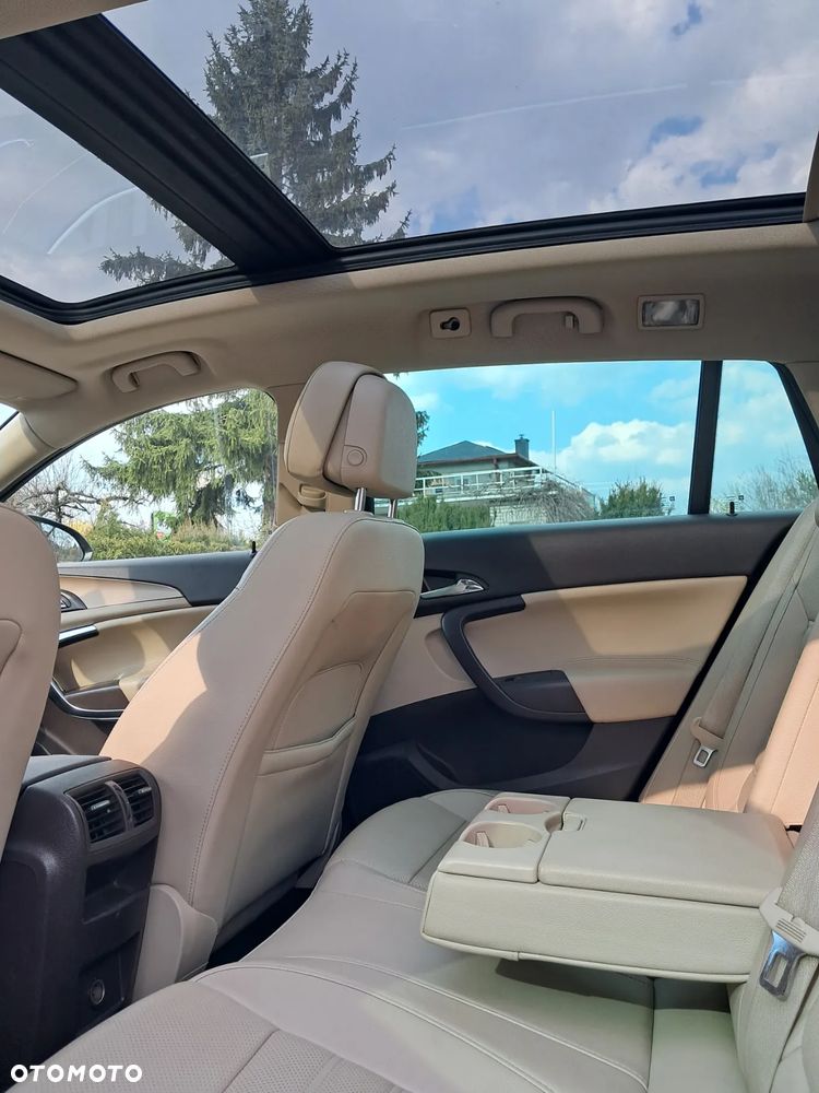 Opel Insignia 2.0 CDTI Sports Tourer - 15