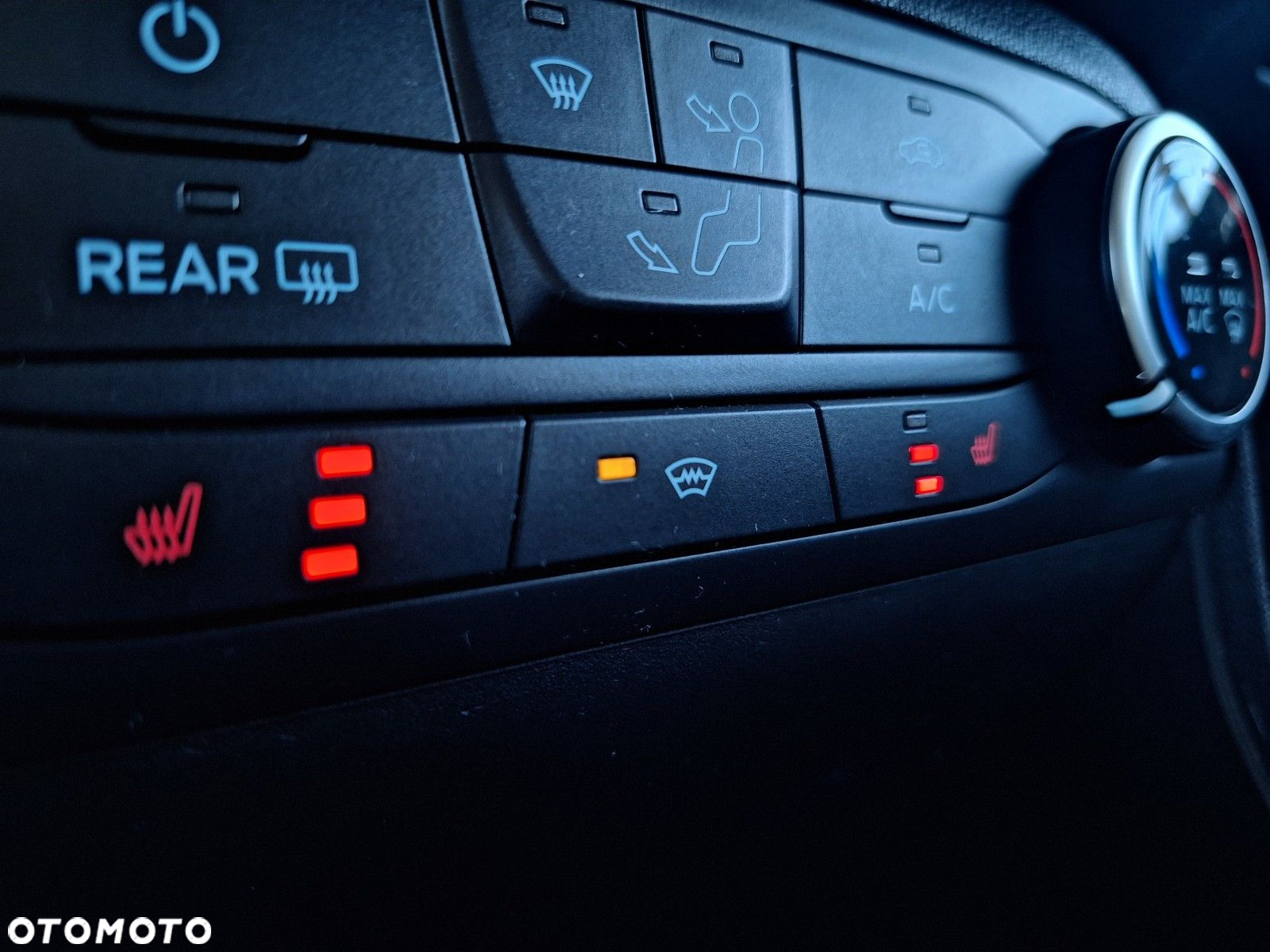 Ford Fiesta 1.0 EcoBoost Trend - 30
