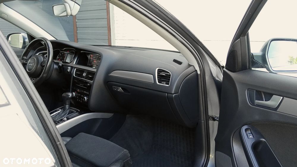 Audi A4 Avant - 11