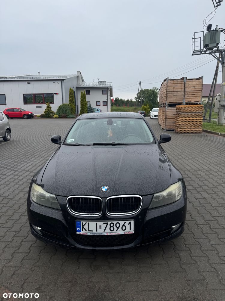 BMW Seria 3 318d - 3