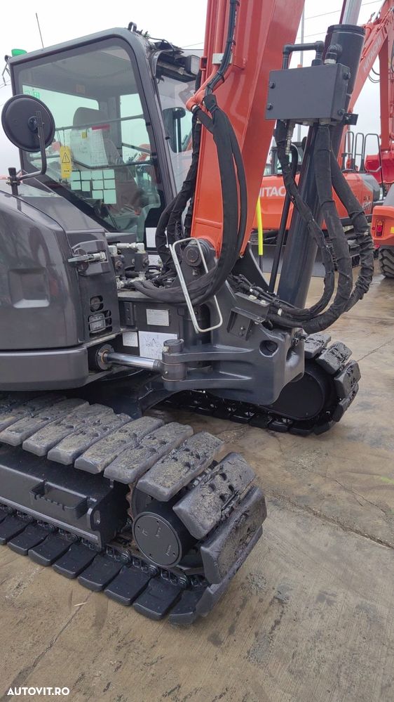 Hitachi ZX85, 2023, 2.314h, MASA OPERATIONALA 9,3tone, senile cauciuc pad, CUPLA RAPIDA HIDRAULICA si 3 cupe NOI, latime 2,2m, ad sapare 5m, inst picon pe brate, Aer cond, camera spate, posibil leasing 4 ani, CA NOU-PROMOTIE 63900 EUR+tva - 33