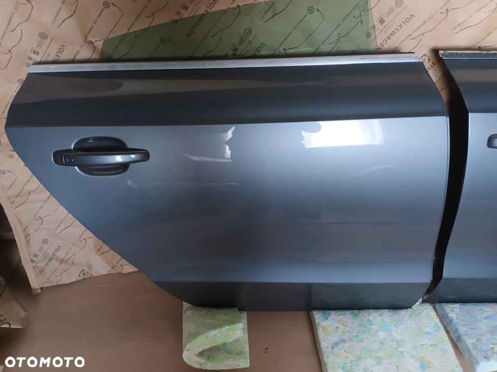 AUDI A5 8T lift S-line SPORTBACK para drzwi prawe przód tył 0C0C LX7R 16km - 3