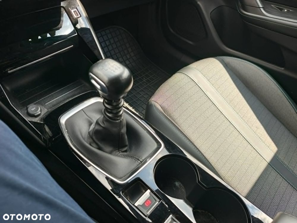 Peugeot 2008 PureTech 100 Allure - 20