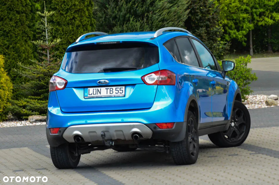 Ford Kuga 2.0 TDCi 2x4 Titanium - 14