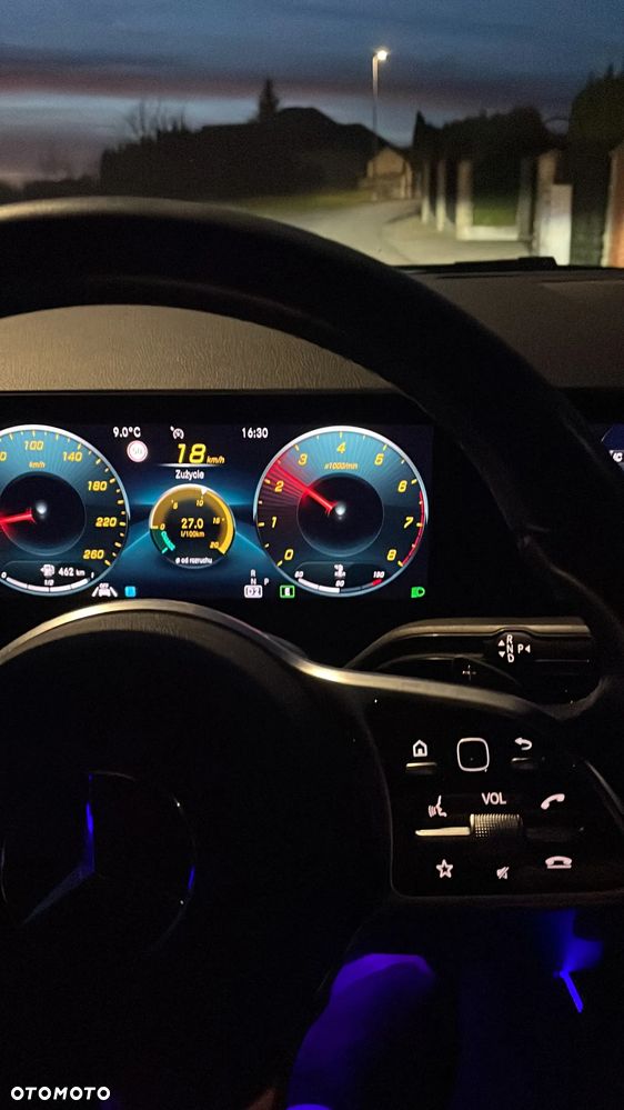 Mercedes-Benz GLA 200 Business Edition - 27