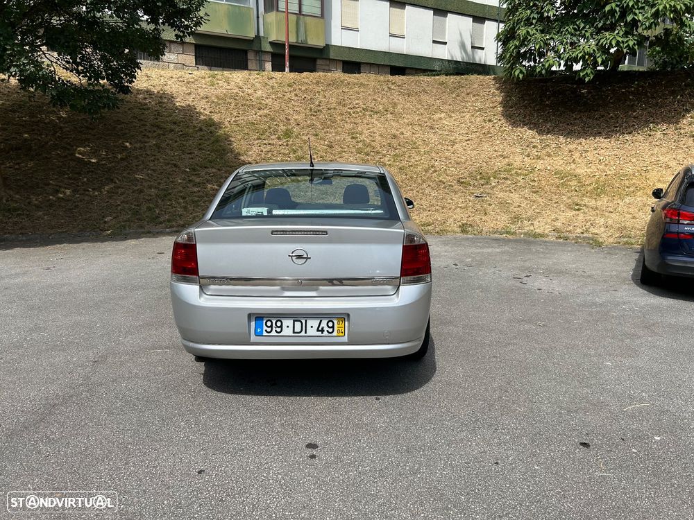Opel Vectra 1.9 CDTI Executive - 4