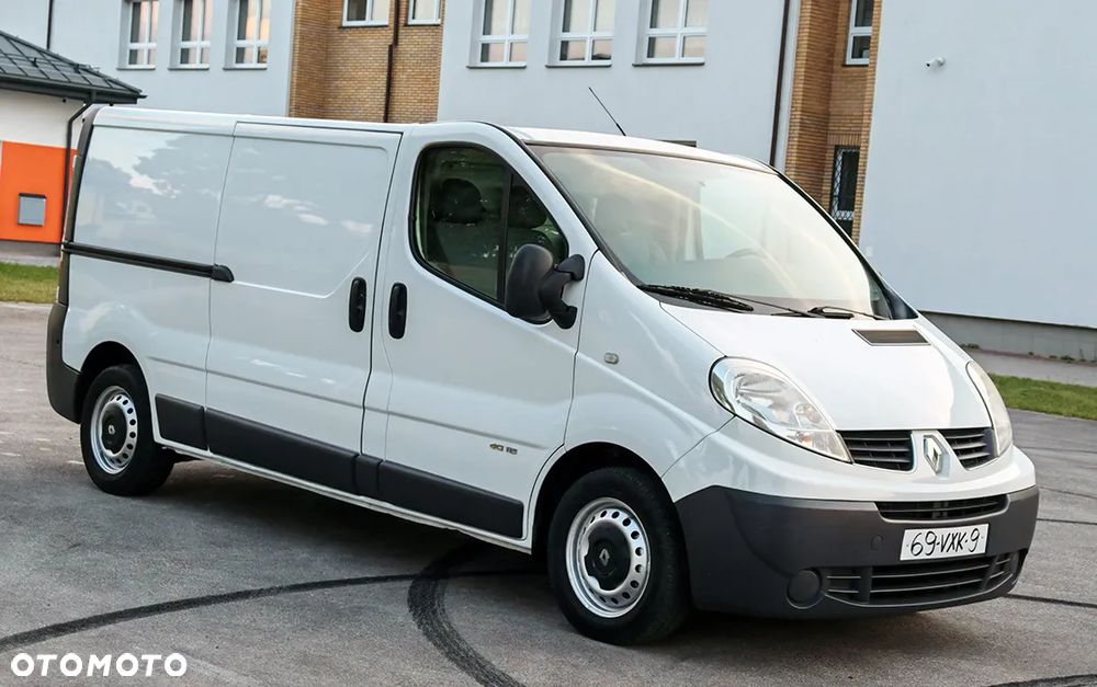Renault TRAFIC - 9