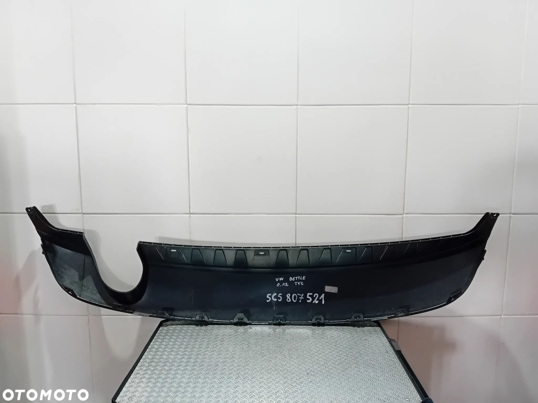 dokładka zderzaka tył VW beetle 5C5807521  2012 - 4