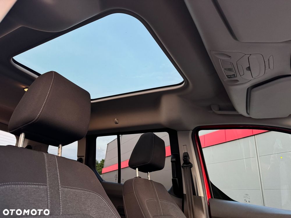 Ford Tourneo Connect Grand - 9