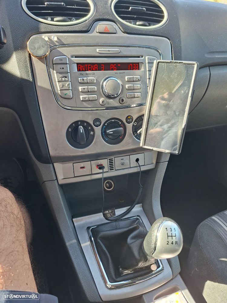 Ford Focus 1.6 TDCi Style - 11