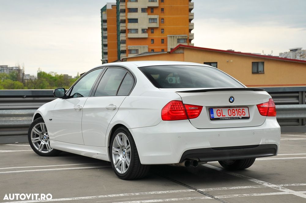 BMW Seria 3 318i Edition Sport - 6