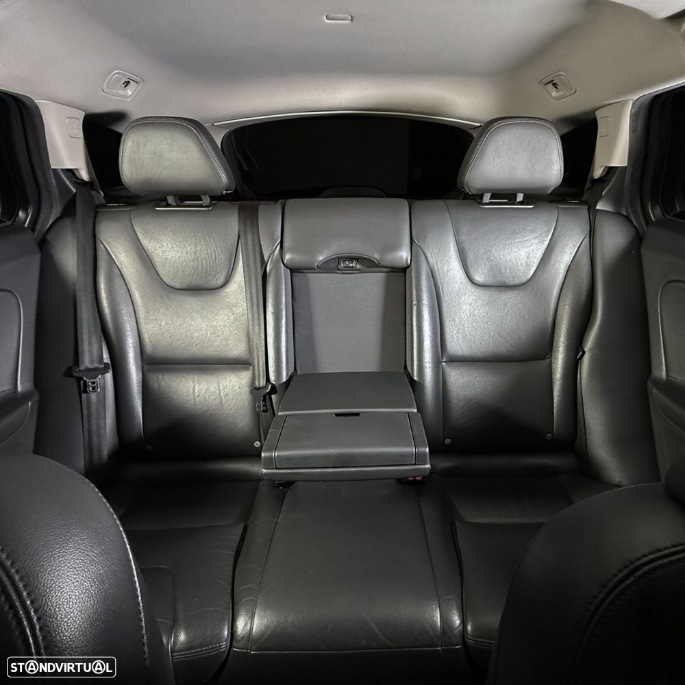 Volvo V60 Cross Country 2.0 D4 Pro Geartronic - 14