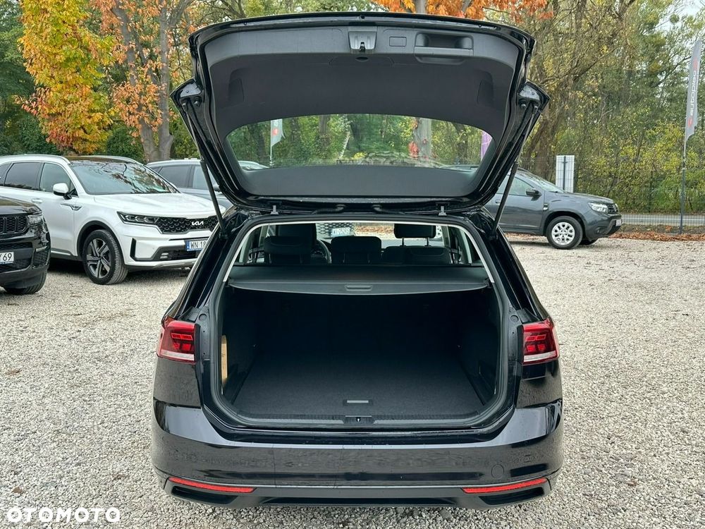 Volkswagen Passat - 10