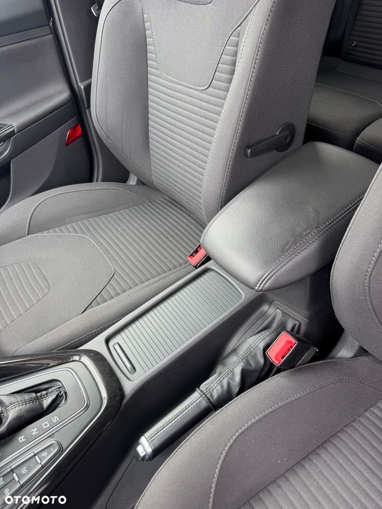 Ford Focus - 24