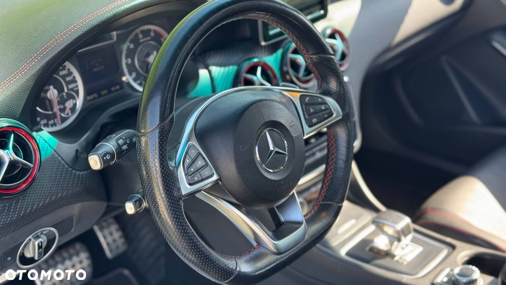 Mercedes-Benz Klasa A 45 AMG 4Matic AMG Speedshift 7G-DCT - 13