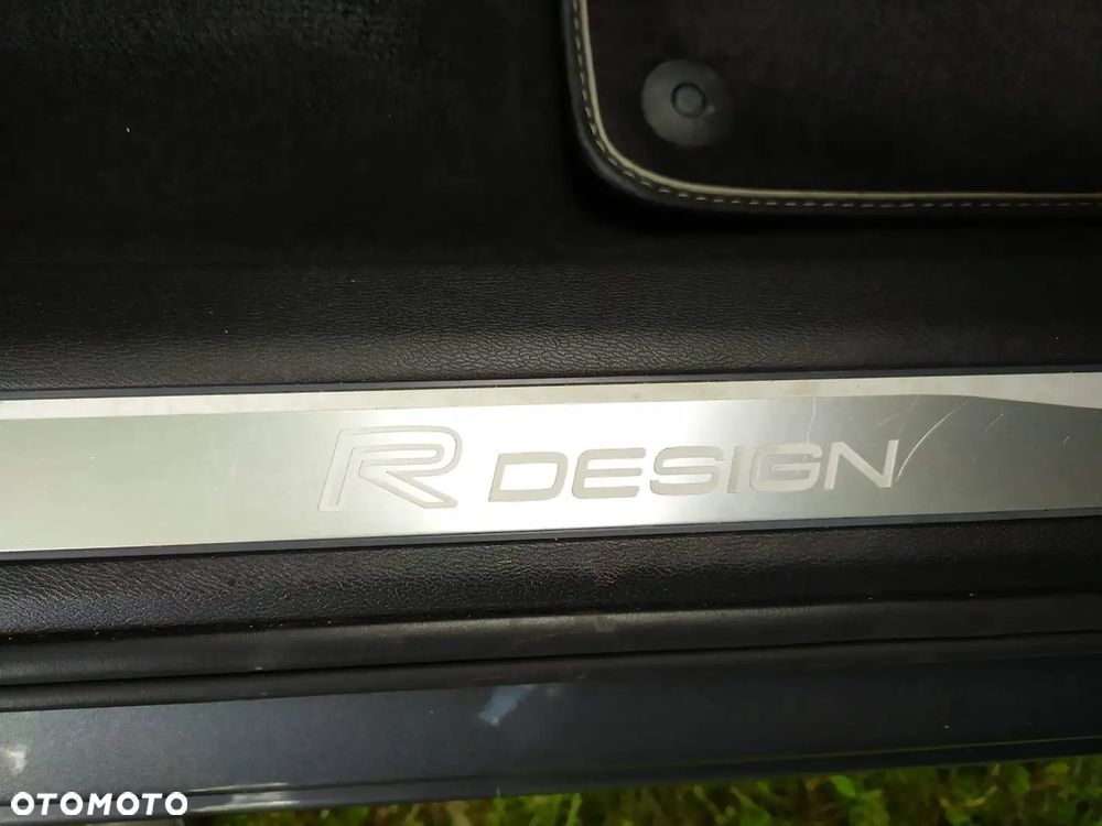 Volvo XC 60 D4 AWD R-Design - 18