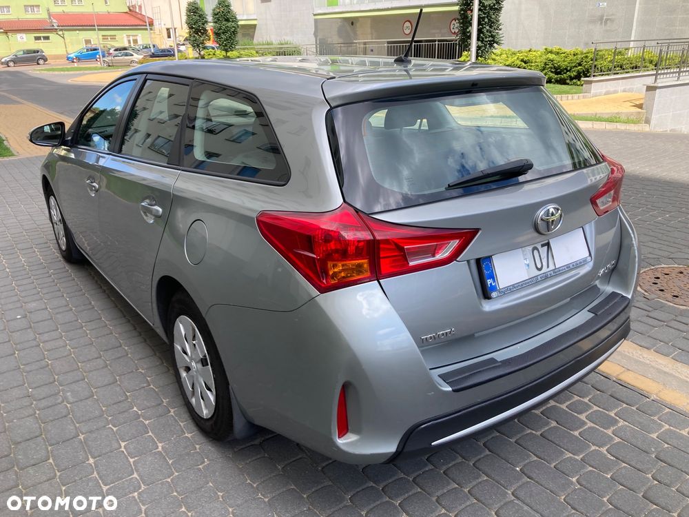 Toyota Auris 1.33 VVT-i Life Comfort - 3