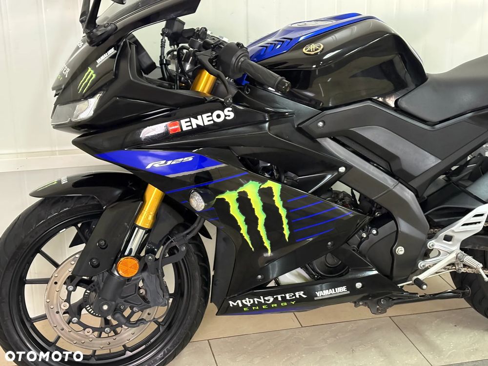 Yamaha YZF - 11