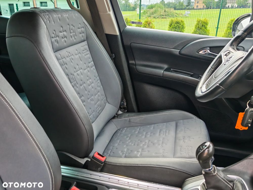 Opel Meriva 1.4 T Cosmo - 28