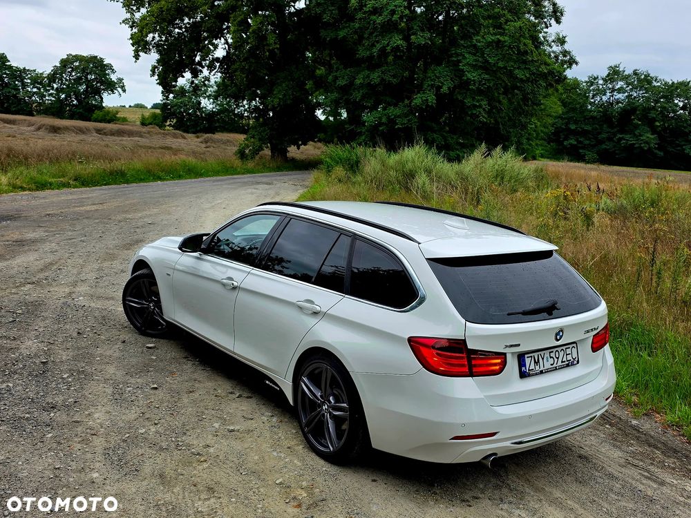 BMW Seria 3 320d xDrive Sport-Aut Luxury Line - 23