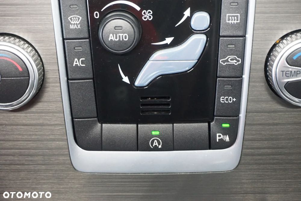 Volvo XC 70 D4 Geartronic Kinetic - 37