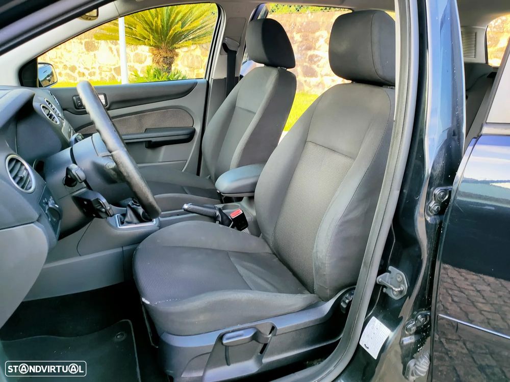 Ford Focus SW 1.6 TDCi Titanium - 6