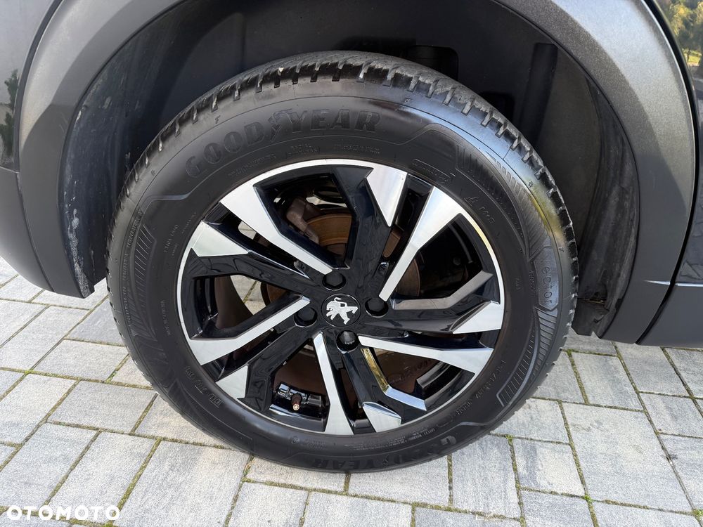 Peugeot 2008 TURBO 100 Allure - 22