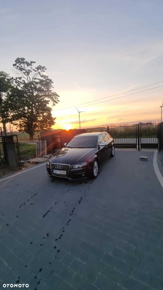 Audi A4 Avant - 1