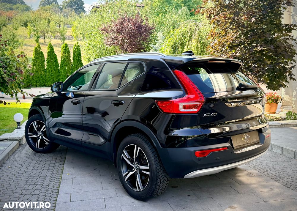 Volvo XC 40 T5 AWD Geartronic Momentum Pro - 6