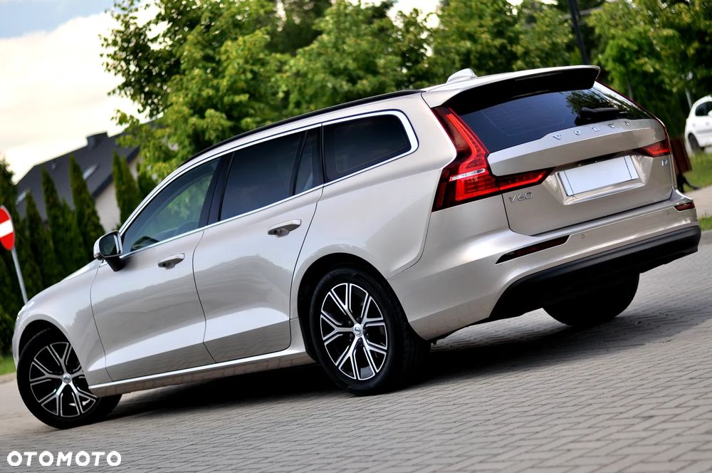 Volvo V60 B4 D Momentum Pro - 3