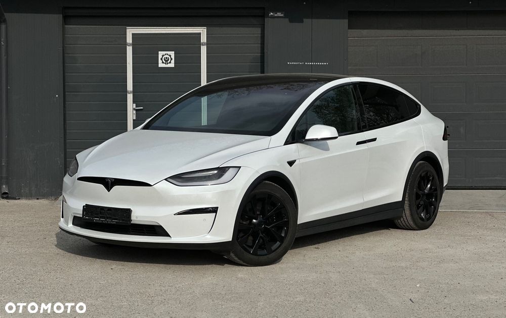 Tesla Model X Performance - 1