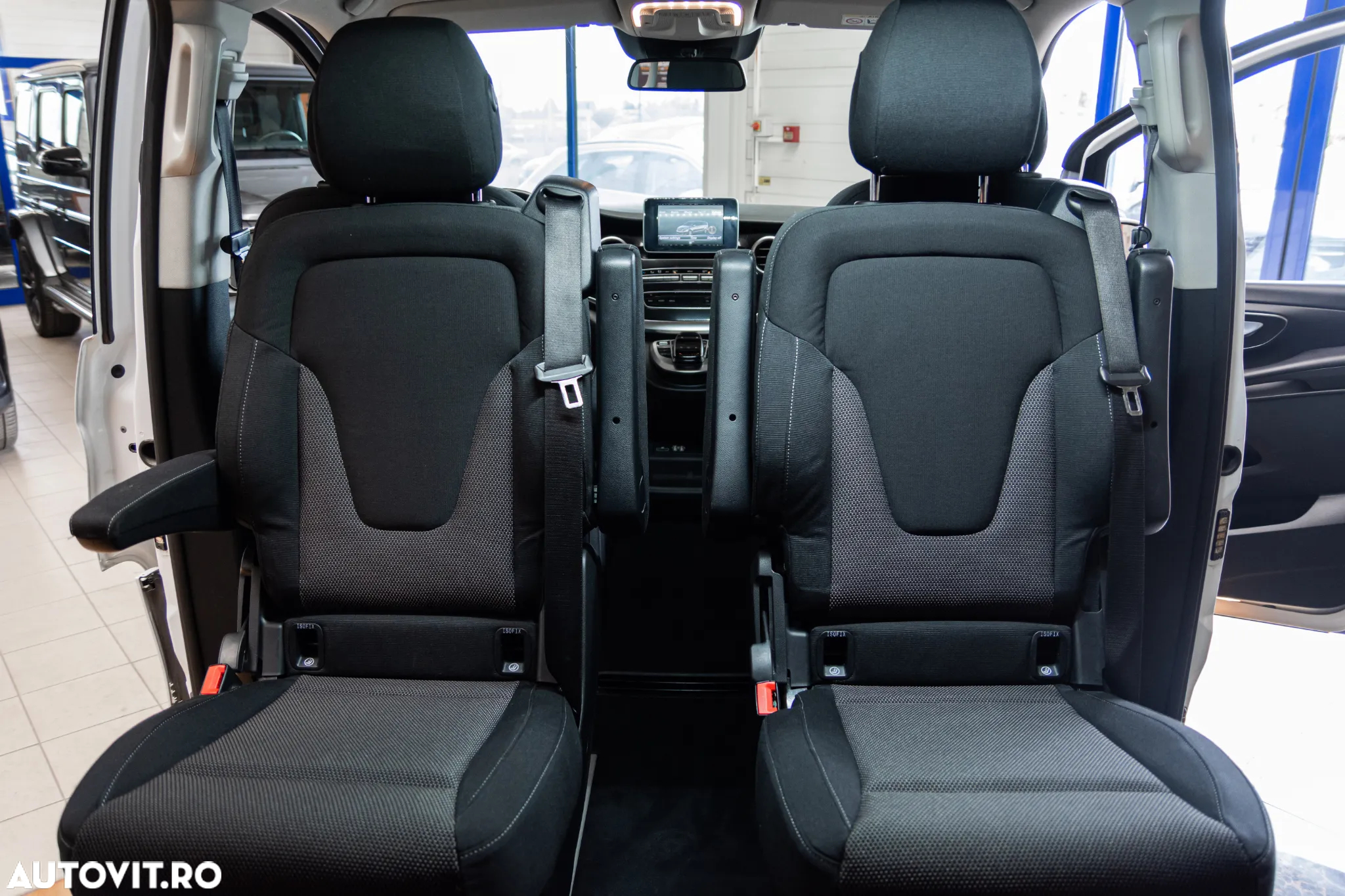 Mercedes-Benz V 220 CDI lang 7G-TRONIC - 29