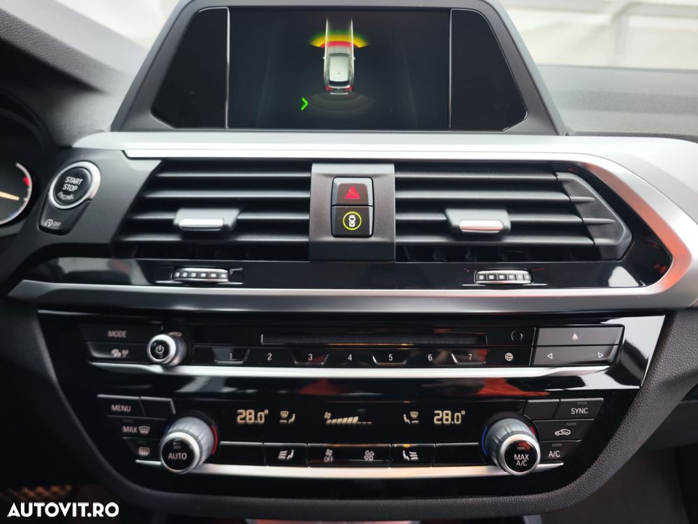 BMW X3 sDrive18d AT MHEV - 25