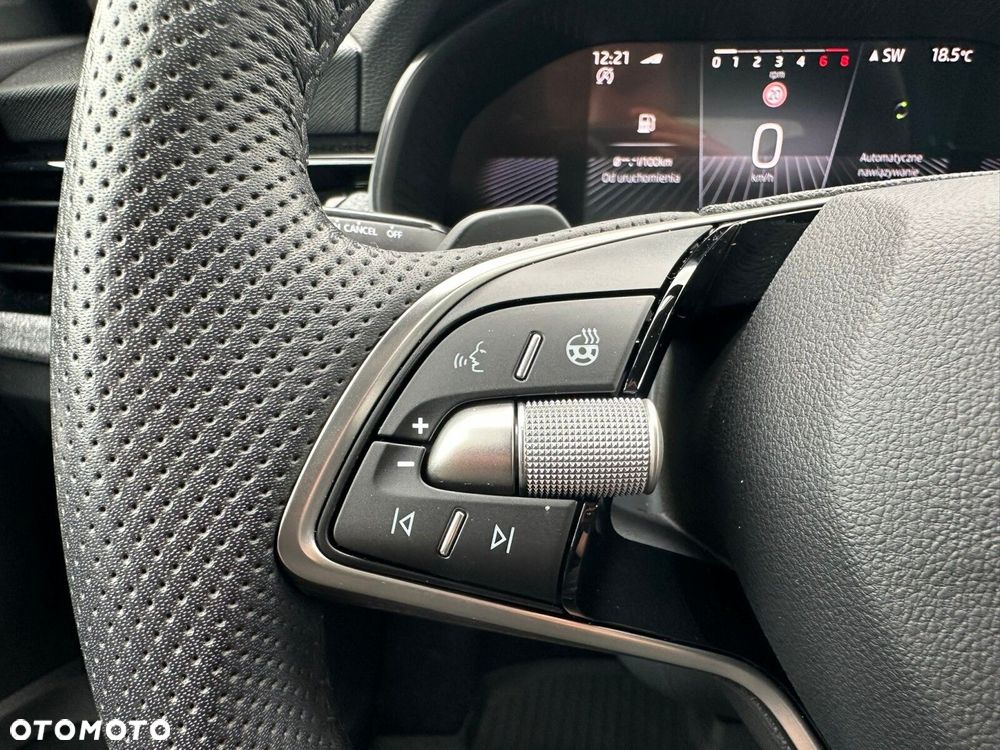 Skoda Kamiq 1.0 TSI Selection DSG - 17