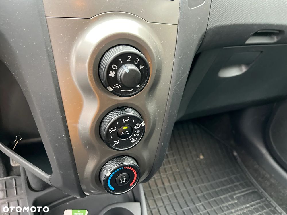 Toyota Yaris 1.0 Active - 5