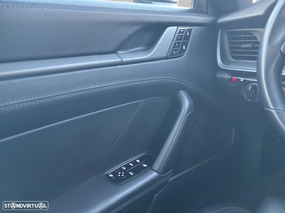 Porsche 911 (992) Carrera S Cabriolet PDK - 12