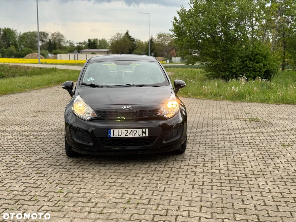 Kia Rio - 2