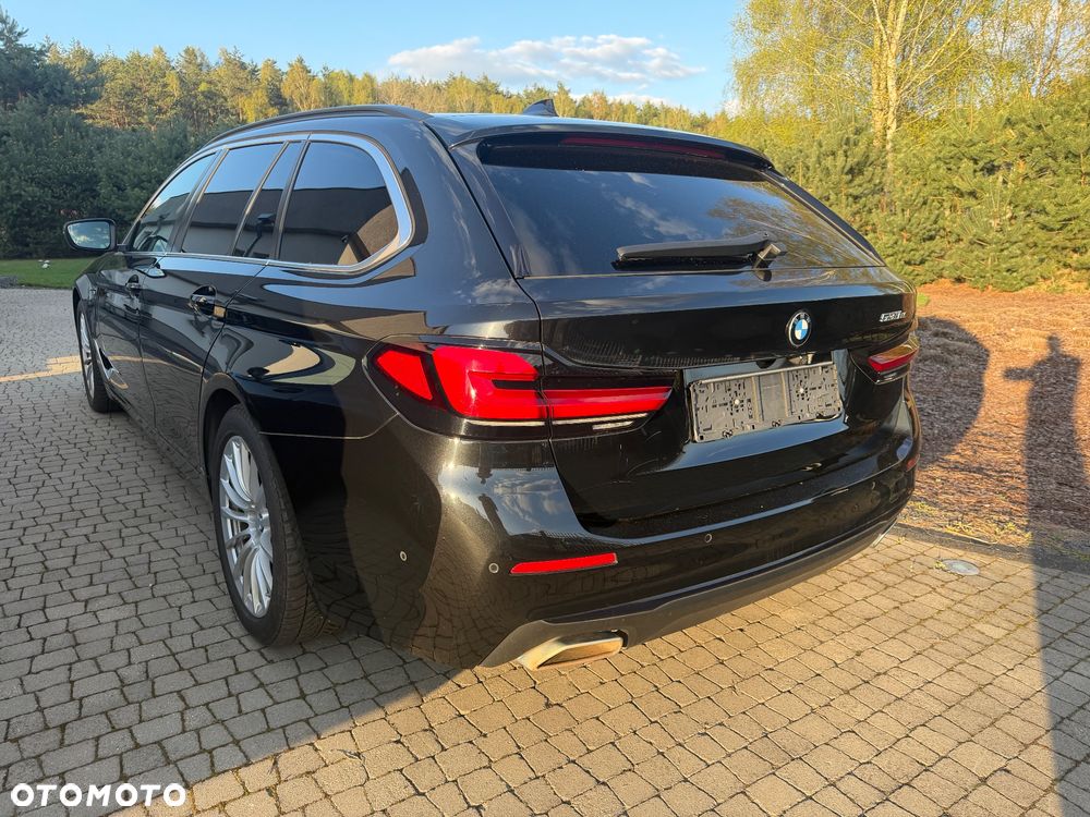BMW Seria 5 530e - 8