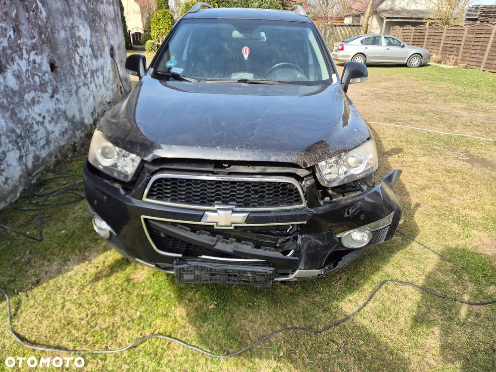 Chevrolet Captiva 2.2 D LTZ - 3