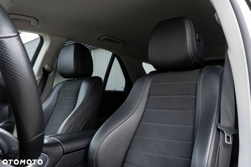 Mercedes-Benz GLE 300 d 4Matic 9G-TRONIC AMG Line - 14
