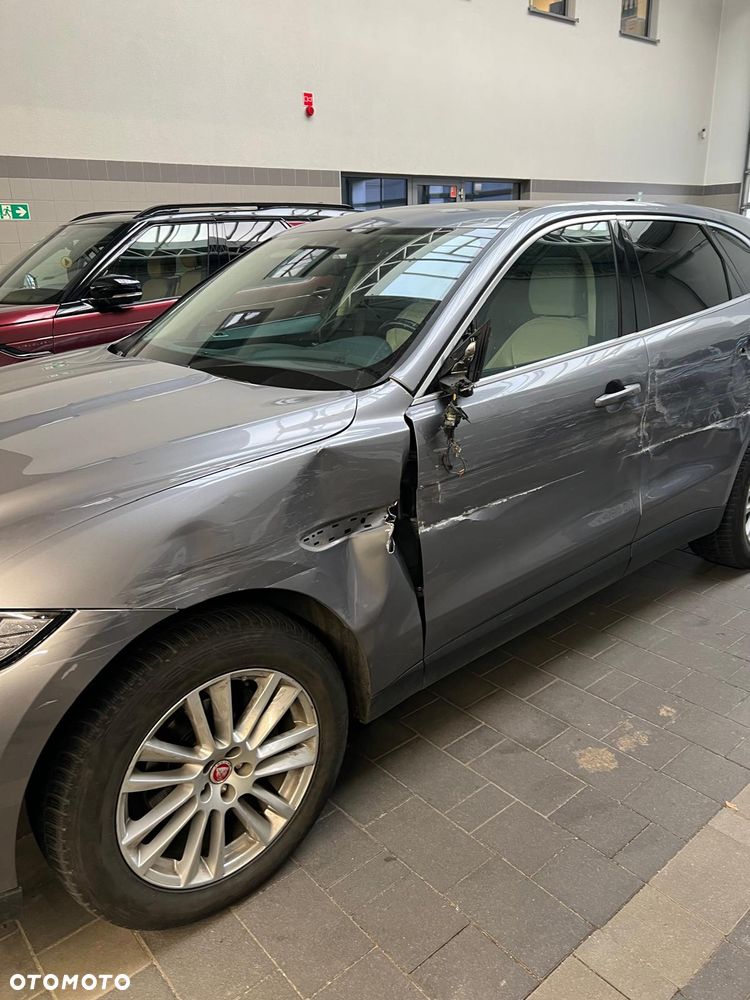 Jaguar F-Pace 2.0 i4D AWD Chequered Flag - 5