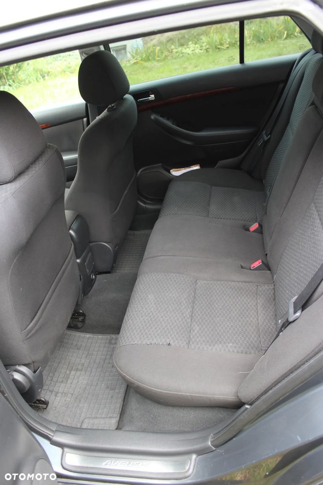 Toyota Avensis 2.0 VVT-i Prestige Premium - 19
