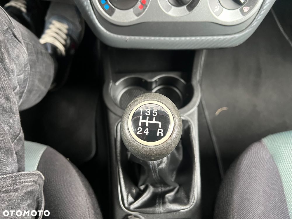 Fiat Punto 1.4 Multiair Lounge S&S - 33